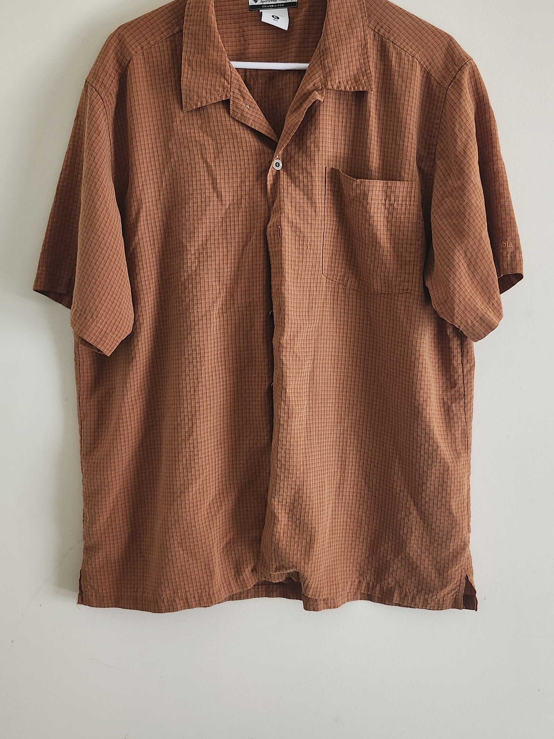 Columbia Short-Sleeve Button-Down Shirt In Rust Orange